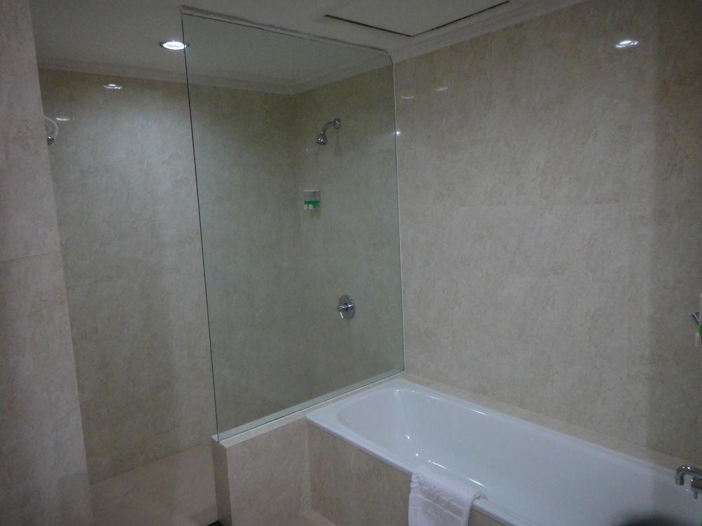 Zurich Hotel Balikpapan Exterior photo
