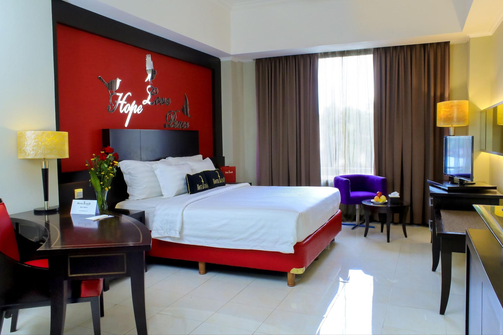Zurich Hotel Balikpapan Exterior photo